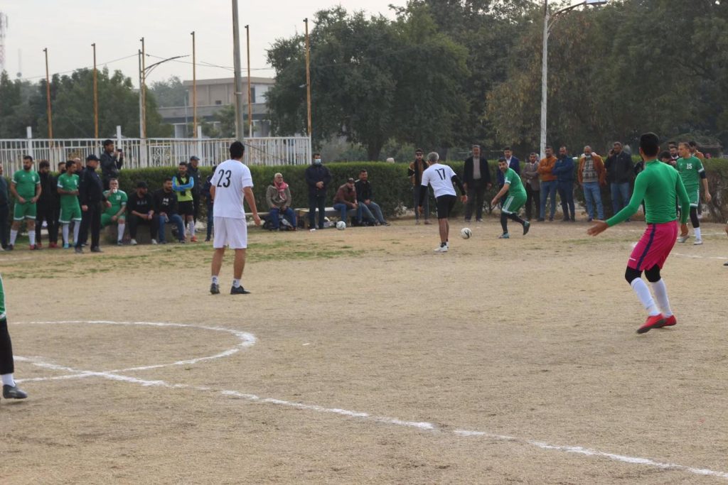 فريق كرة القدم لكلية علوم الهندسة الزراعية يتأهل للنهائي على حساب فريق كلية الاعلام