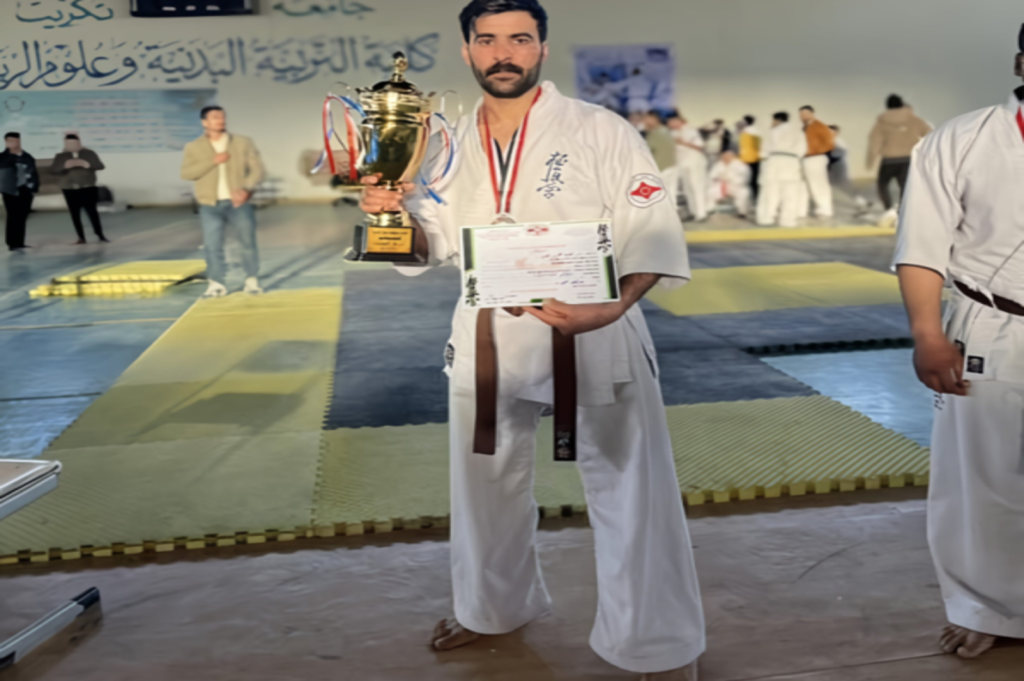 فوز طالب من علوم الهندسة الزراعية في بطولة الكيوكوشنكاي كراتيه