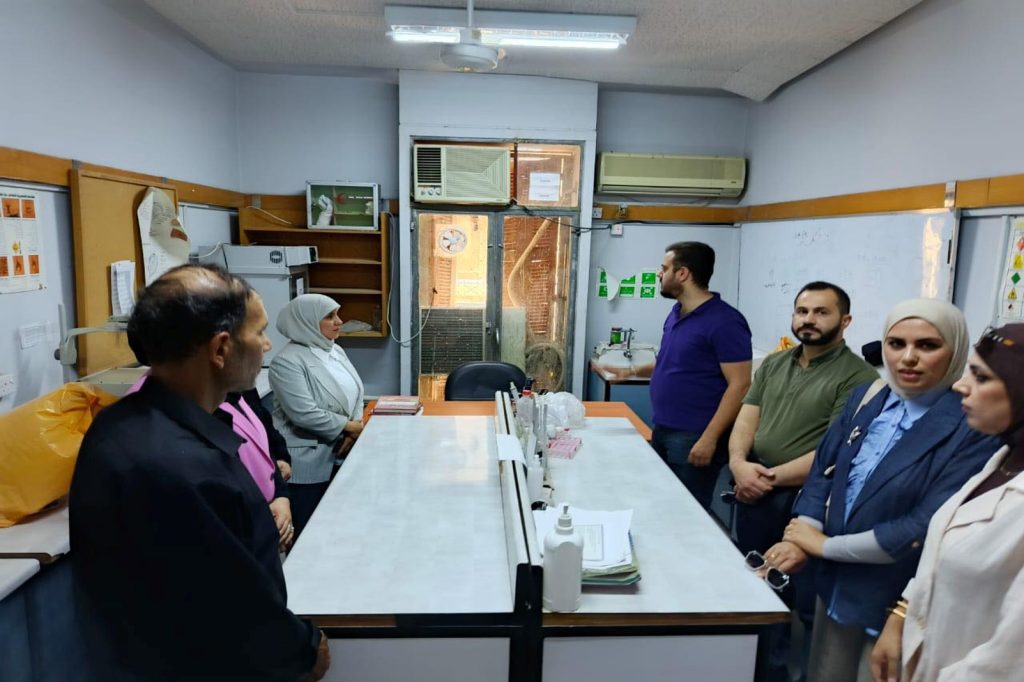 زيارة أساتذة من كلية علوم الهندسة الزراعية لوحدة الأبحاث البايلوجية للمناطق الحارة في كلية العلوم