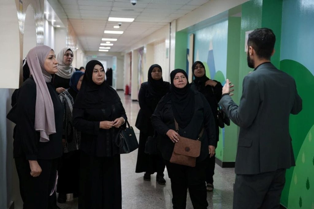 زيارة وفد من كلية علوم الهندسة الزراعية الى مؤسسة العين لرعاية الأيتام