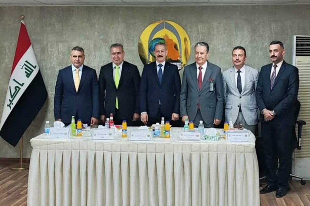 تدريسي من علوم الهندسة الزراعية يشارك في مناقشة خارجية