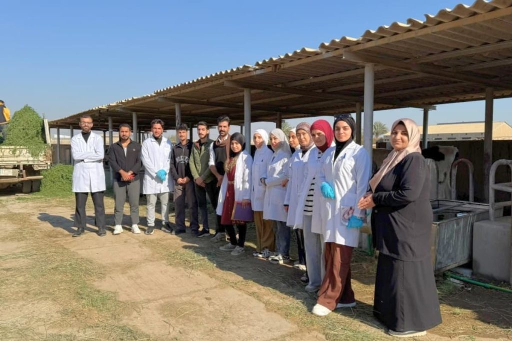 تدريب ميداني نوعي لطلبة قسم الإنتاج الحيواني يعزز مهاراتهم العملية في الحقل
