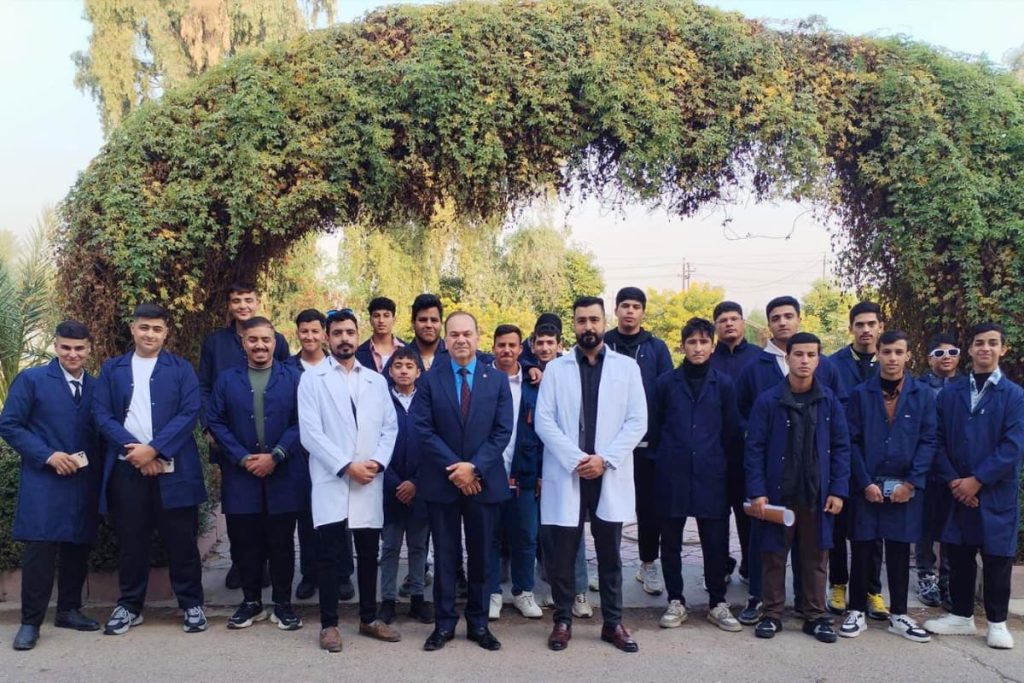 زيارة علمية لطلبة إعدادية أم الطبول المهنية الى كلية علوم الهندسة الزراعية - جامعة بغداد